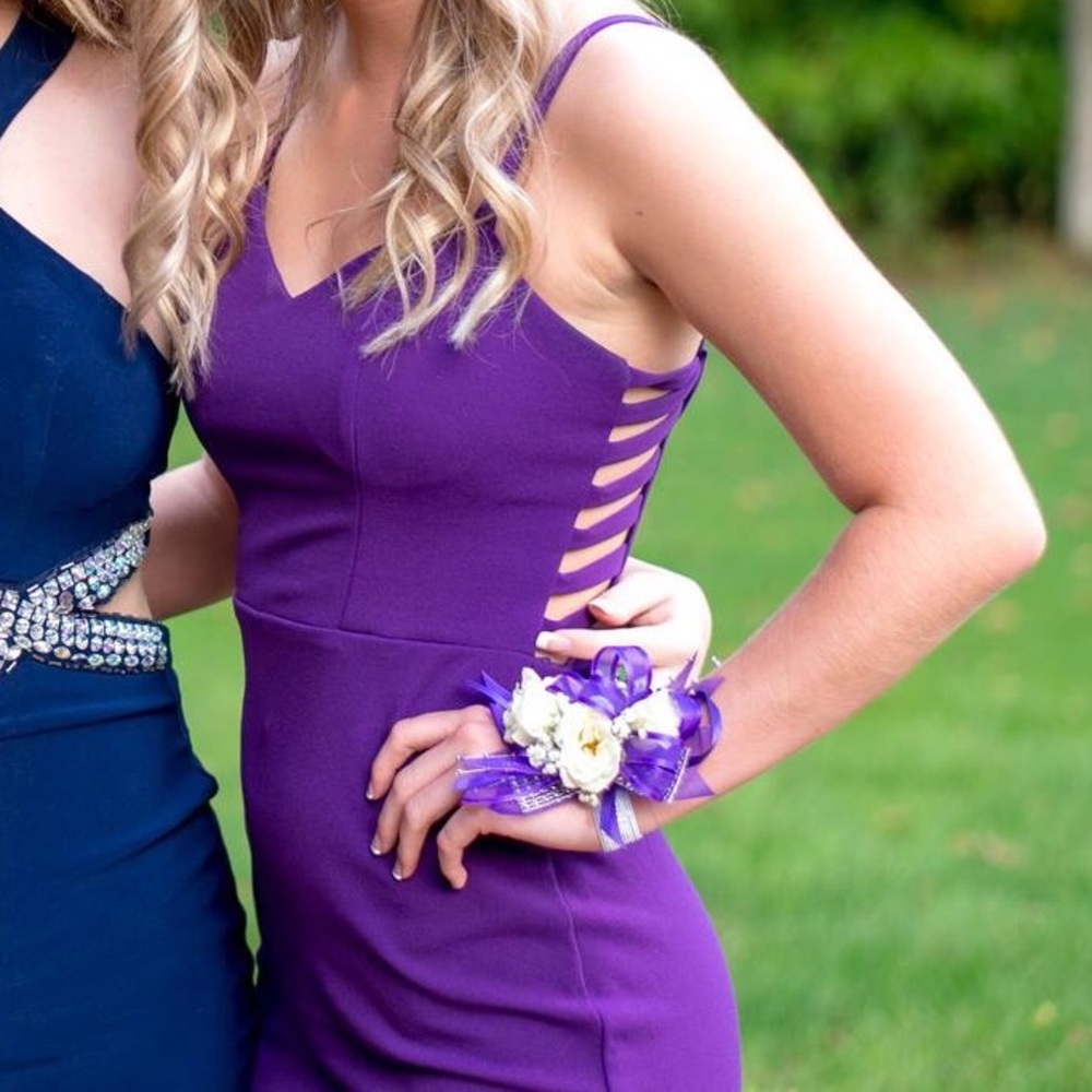 PURPLE CUTOUT HOMECOMING DRESS